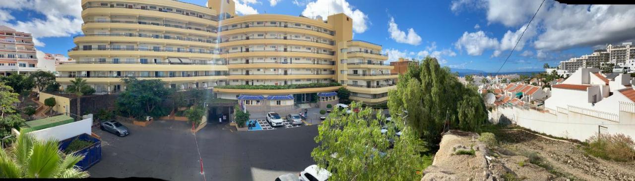 אדחה Enjoy A Sunny Apartment With Pool Next To The Sea מראה חיצוני תמונה